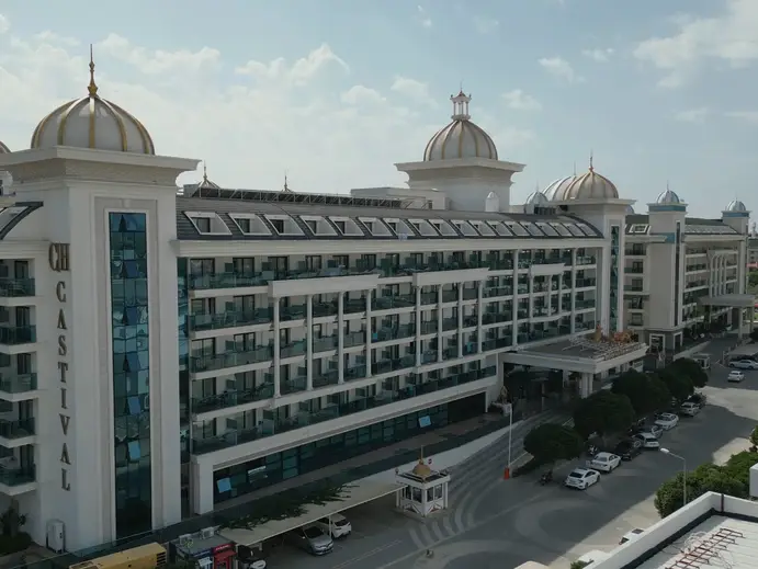 Castival Hotel Side photo